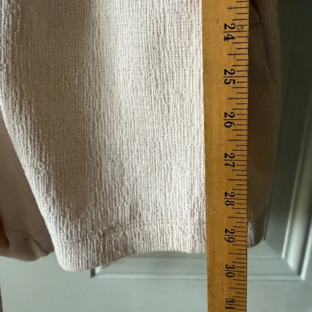 🔥🔥5/$25! Old Navy Textured Romper - Picture 5 of 7
